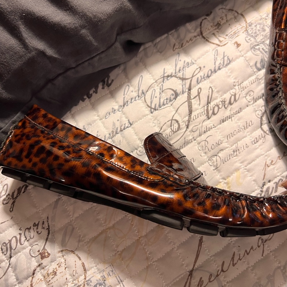 Cole Haan Leather Moccasin shoes